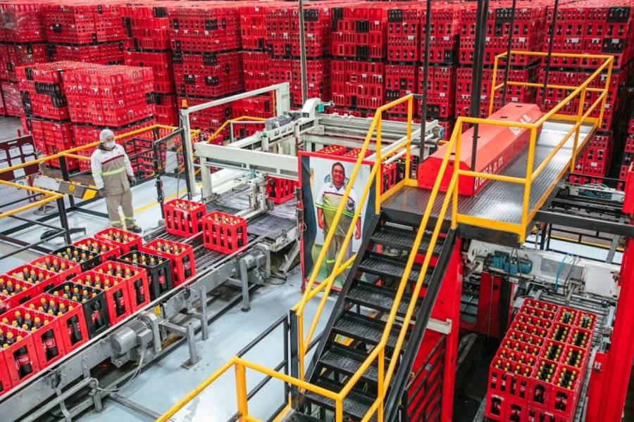 Arca Continental prevé aumento de hasta 10% en precios de bebidas para 2026 ante posible alza del impuesto a refrescos