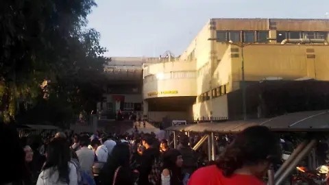 Desalojan la Facultad de Ciencias de la UNAM tras amenaza de bomba vinculada a Palestina