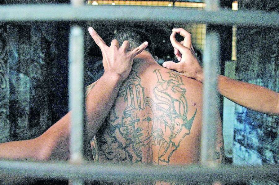 Guatemala solicita apoyo del FBI para capturar a 16 pandilleros fugados de cárcel de máxima seguridad