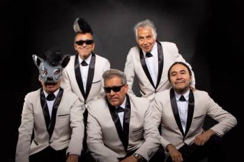 LOS K’COMXTLES UNEN FUERZAS CON CARLOS SEGARRA DE LOS REBELDES Y REAVIVAN EL FUEGO DEL ROCK MEXICANO