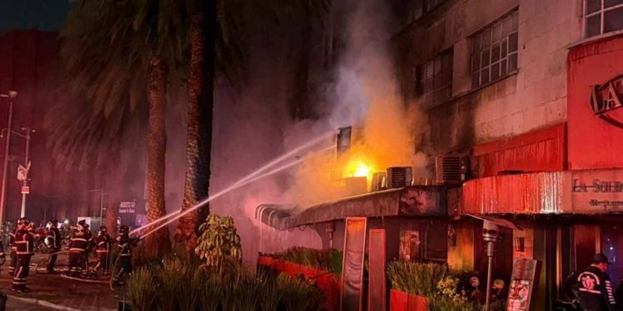 Explosión provoca incendio en restaurante La Soldadera junto al Monumento a la Revolución, CDMX