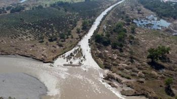 Denuncian nuevas fugas de crudo en el norte de Veracruz tras derrame en el r&iacute;o Pantepec