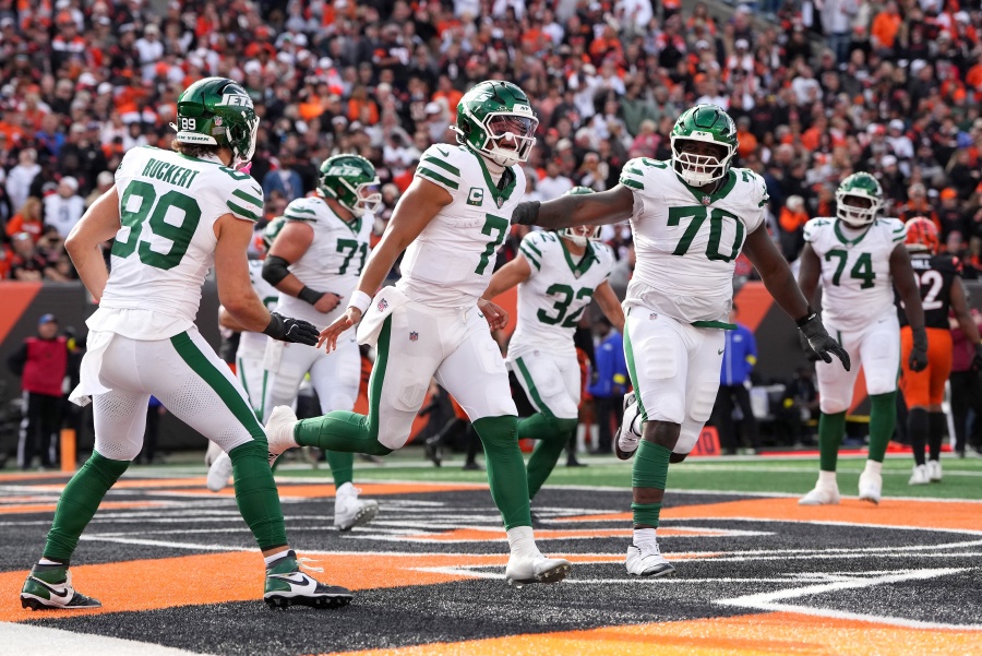 Semana 8 de la NFL 2025 deja resultados sorprendentes y destacadas actuaciones
