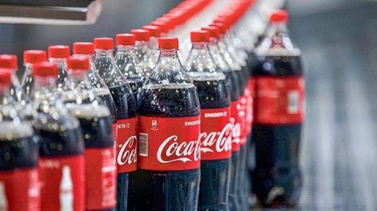 SHCP prevé recaudar 42 mil millones adicionales en 2026 por alza en cigarros, refrescos y turismo