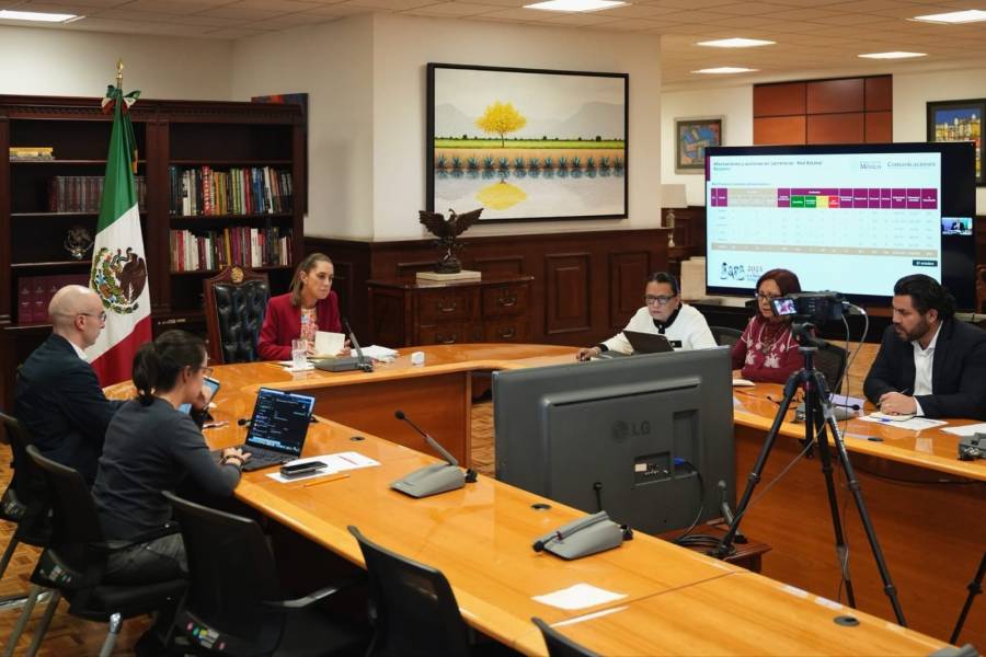 Sheinbaum da seguimiento a la atención de damnificados por lluvias en cinco estados