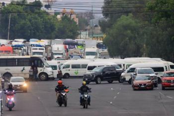 Transportistas aplazan megabloqueo y contin&uacute;an negociaciones