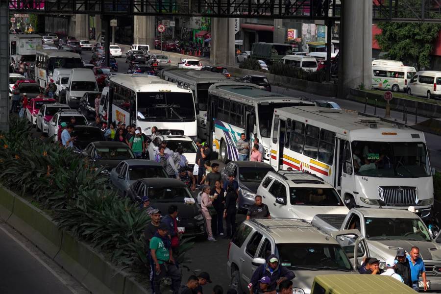 Transportistas y autoridades capitalinas inician di&aacute;logo sobre posible aumento de tarifas
