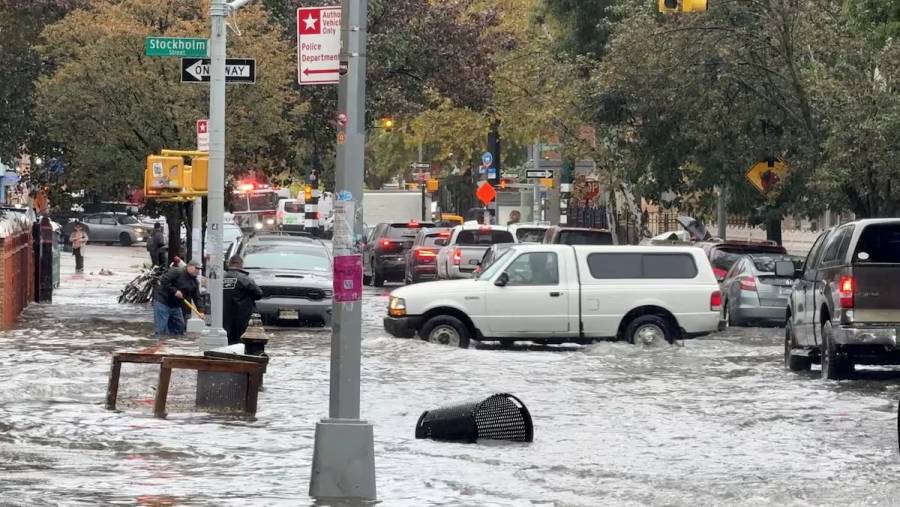 Inundaciones en Nueva York dejan dos muertos y rompen récords históricos de lluvia