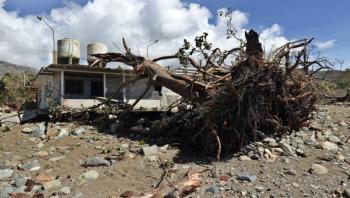 Sobreviven en Cuba entre la crisis y la devastaci&oacute;n