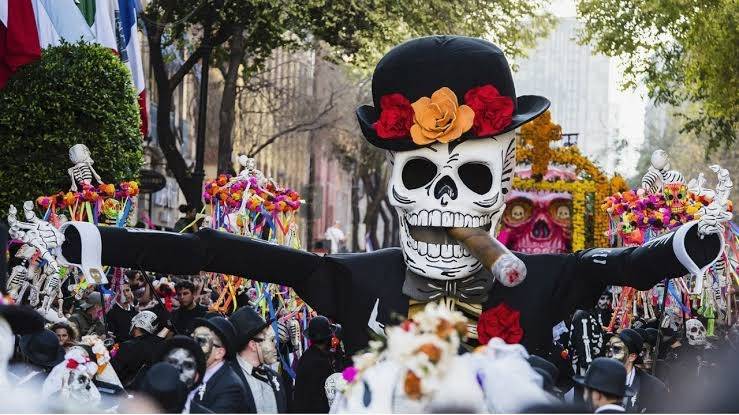 Desfile de Día de Muertos 2025 celebra su décimo aniversario con un recorrido lleno de color por las calles de la CDMX