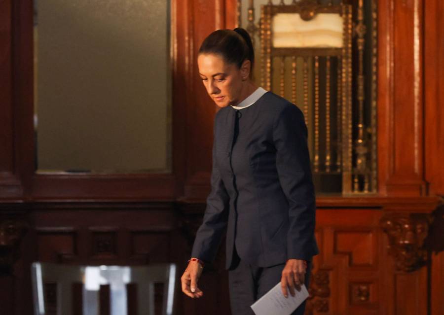 Sheinbaum realiza conferencia en Palacio Nacional tras cancelar evento en Los Pinos