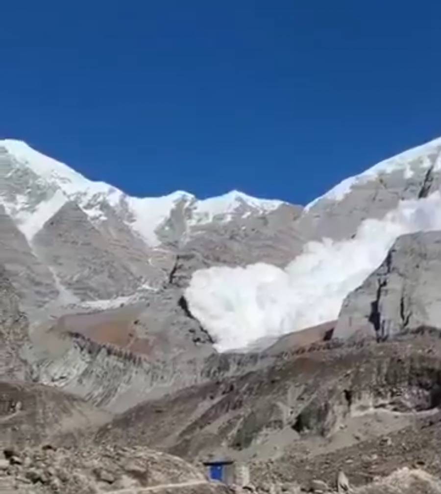 Una avalancha en Nepal deja tres muertos y cuatro desaparecidos