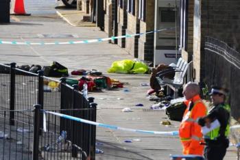 Ataque con arma blanca en un tren en Inglaterra deja 10 muertos