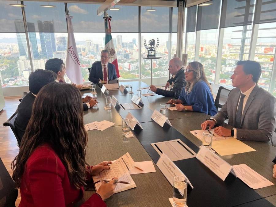 México exige a EE.UU. retirar aranceles a vehículos pesados en revisión del T-MEC: Marcelo Ebrard