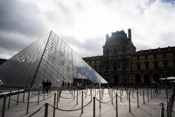 El Louvre operaba con sistemas obsoletos antes del reciente robo