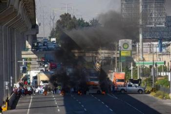 Bloqueo en la M&eacute;xico-Toluca por desaparici&oacute;n de empresario y protesta ind&iacute;gena paraliza tr&aacute;nsito por m&aacute;s de ocho horas