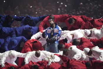 El rapero Kendrick Lamar encabeza con nueve nominaciones la lista de los premios Grammy