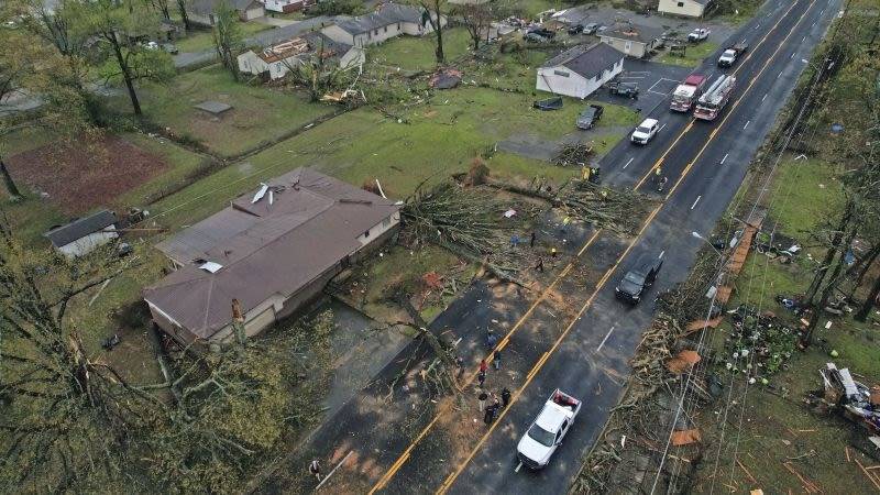 Tornado arrasa ciudades de Paraná: cinco muertos y más de 400 heridos en el sur de Brasil