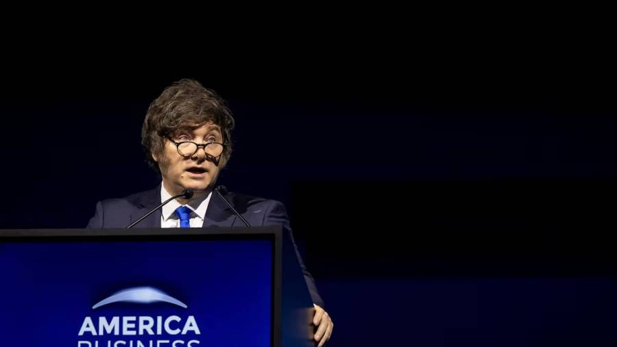 Javier Milei defiende el capitalismo y baila en gala de CPAC en Miami junto a líderes conservadores