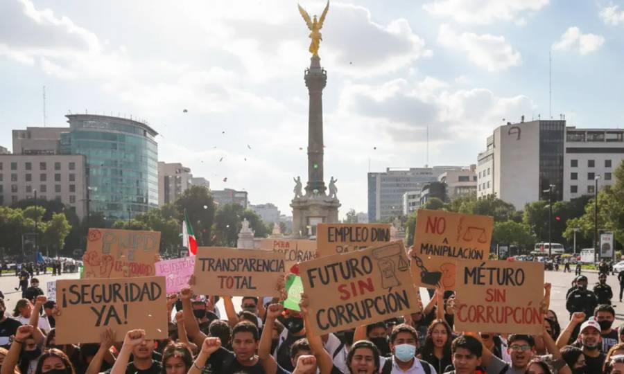 Marcha de la Generación Z reúne a 300 jóvenes en CDMX; SSC reporta saldo blanco