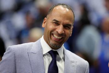 Dallas Mavericks despide al manager general Harrison, que negoci&oacute; a Doncic a los Lakers