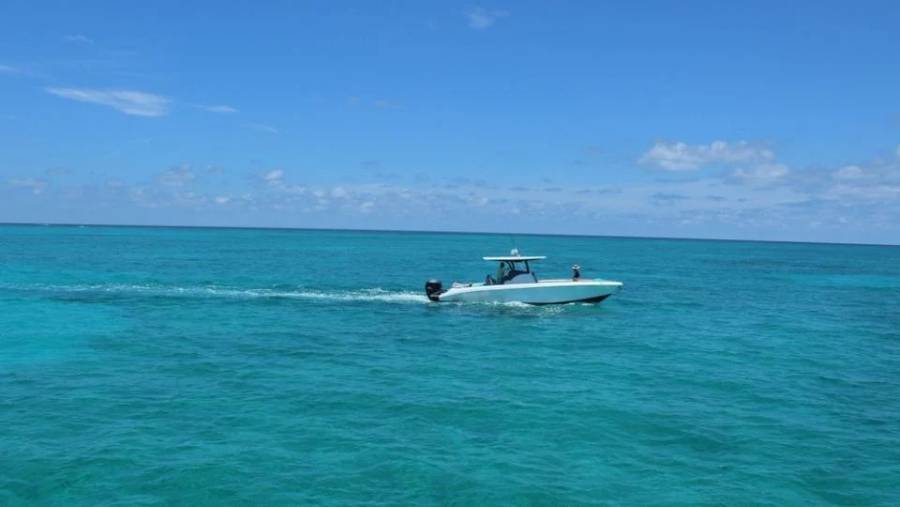 EE.UU. ejecuta su vigésimo ataque contra presunto barco de narcotráfico en el Caribe; cuatro personas mueren en la operación