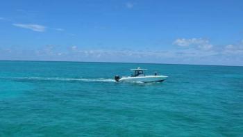 EE.UU. ejecuta su vig&eacute;simo ataque contra presunto barco de narcotr&aacute;fico en el Caribe; cuatro personas mueren en la operaci&oacute;n