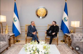 Salinas Pliego dialoga con Nayib Bukele sobre estrategias de seguridad