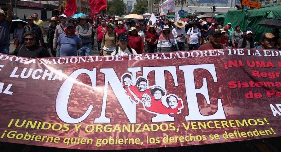 CNTE exige abrogación de Reforma Educativa y Ley ISSSTE 2007; amaga con boicotear el Mundial