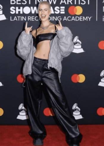 Annasofia cautiva en vitrina de nuevos talentos de los Latin Grammy 2025