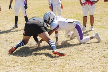 CONADE impulsa el futbol americano juvenil con cl&iacute;nica de tacleo en Huichapan, Hidalgo