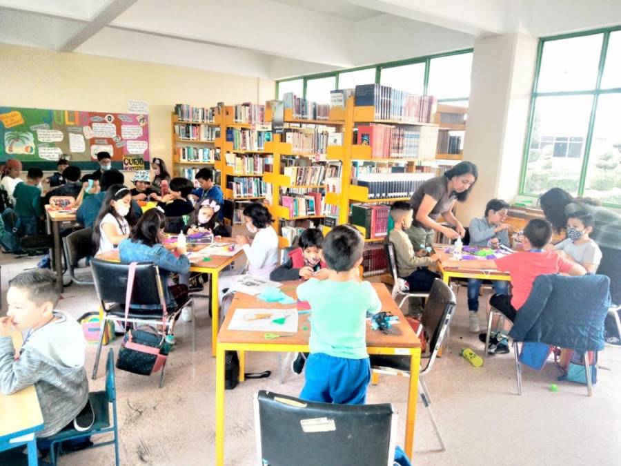 Bibliotecas de Tec&aacute;mac impulsan la lectura con concurso literario y acervo de 12 mil ejemplares