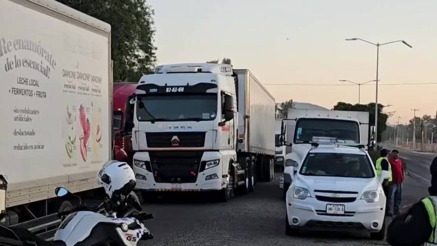 Campesinos y transportistas anuncian paro nacional con bloqueos y toma de aduanas el 24 de noviembre