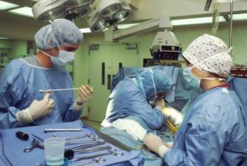 Robots en cirug&iacute;a tor&aacute;cica ofrecen nueva oportunidad a pacientes con c&aacute;ncer avanzado