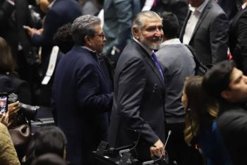 Ricardo Monreal y Ad&aacute;n Augusto L&oacute;pez ponen fin a confrontaci&oacute;n de 11 meses y cierran filas en Morena