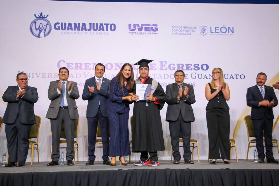 La UVEG transforma vidas y cambia destinos de m&aacute;s estudiantes