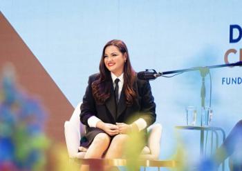 Maite Perroni responde a las cr&iacute;ticas por su cuerpo: “Estoy ocupada viviendo mi vida”