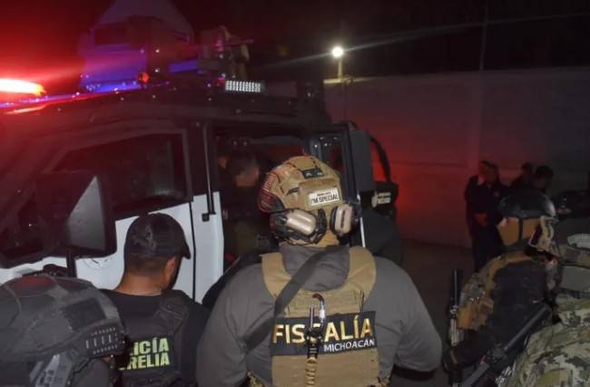 Detienen a siete escoltas por el asesinato del alcalde de Uruapan