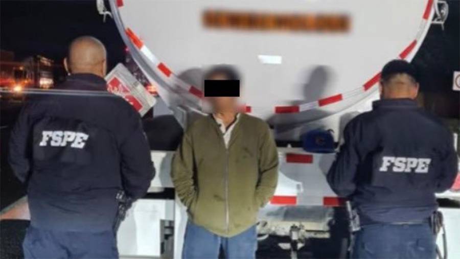 Autoridades aseguran diez mil litros de combustible robado en Guanajuato