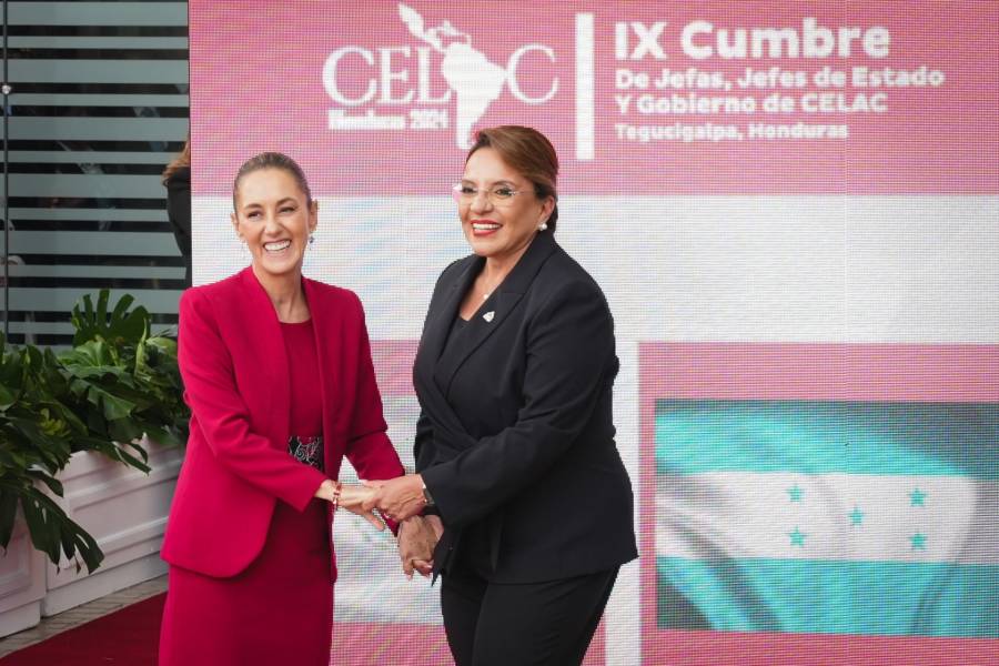Xiomara Castro, presidenta de Honduras, llega a M&eacute;xico para reunirse con Claudia Sheinbaum
