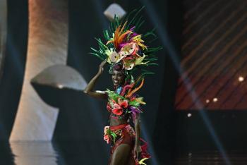 Miss Jamaica, Gabrielle Henry, permanece bajo vigilancia m&eacute;dica tras ca&iacute;da en Miss Universo