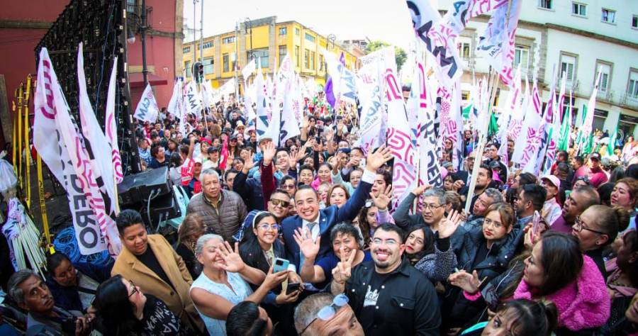 Diputados reconocen gestión de Janecarlo Lozano tras comparecencia en el Congreso capitalino