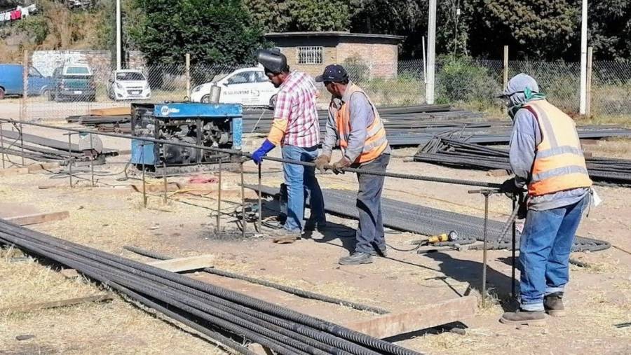 CONSTRUCTORAS REPORTAN TRES MESES CON CA&Iacute;DAS