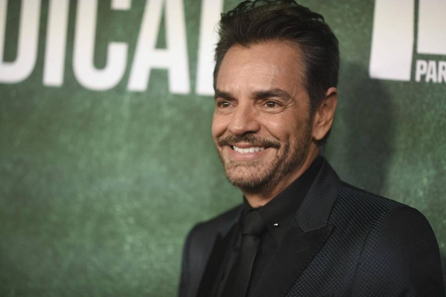 Redes critican a Eugenio Derbez por actitud “festiva” tras la muerte de la madre de Aislinn
