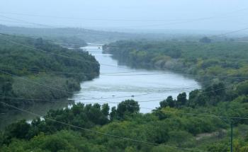 EU presiona a M&eacute;xico para entregar agua faltante del R&iacute;o Bravo, acusa d&eacute;ficit en cumplimiento del Tratado