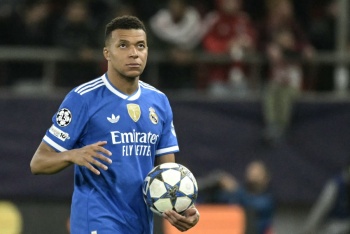 Real Madrid sobrevive al infierno griego con Mbapp&eacute; como salvador