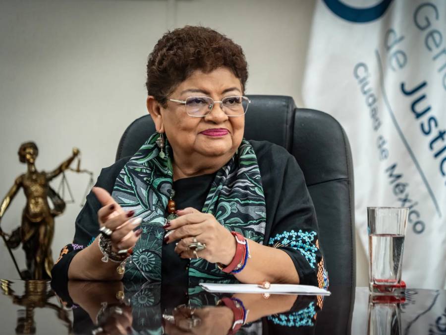 Ernestina Godoy asume la FGR como encargada de despacho tras la renuncia de Gertz Manero