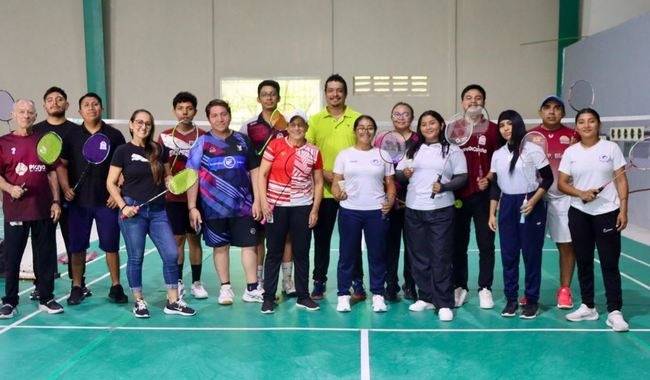 CONADE impulsa capacitación de box y bádminton en Quintana Roo con más de 180 entrenadores