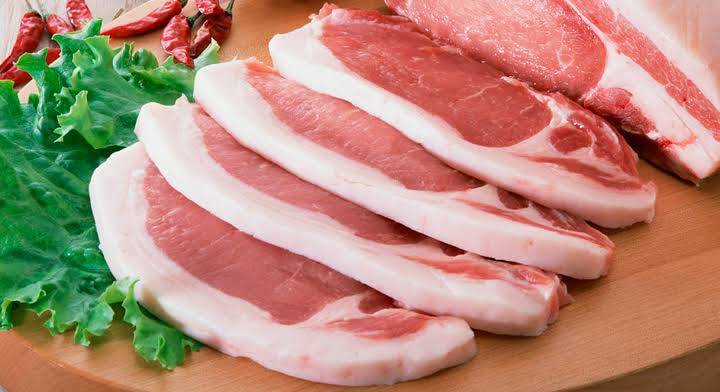 México prohíbe importación de carne de cerdo española por brote de peste porcina africana