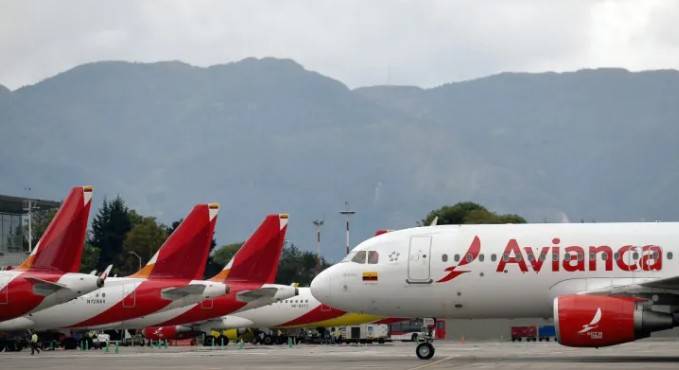 Venezuela cancela vuelos de seis aerolíneas tras alerta de EEUU